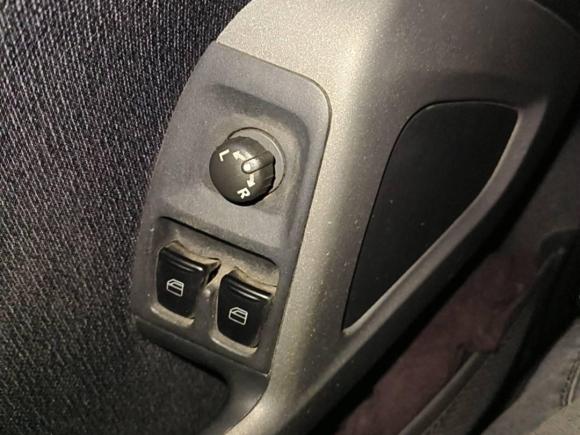 [杭州·浙A] 二手smartsmart fortwo2011款 1.0 MHD兔年特别版