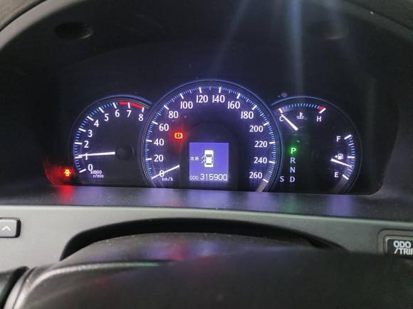 [无锡·苏B] 二手丰田皇冠2010款 2.5L Royal 真皮天窗版