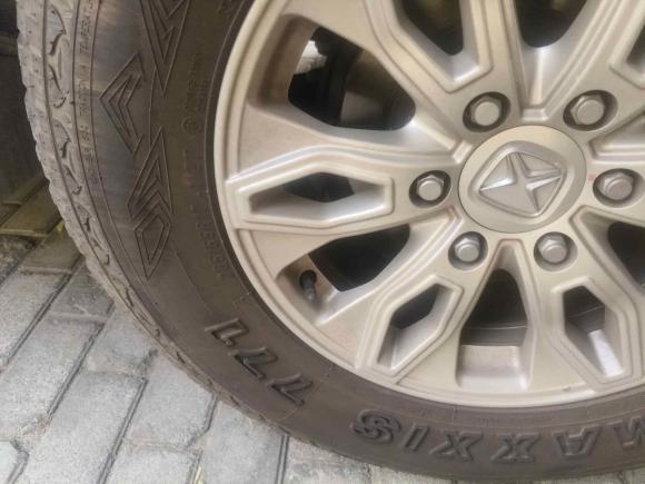 [上海·沪A] 二手江铃驭胜S3502013款 2.4T 自动两驱柴油豪华版5座