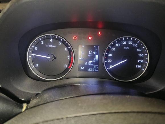 [西安·陕A] 二手现代北京现代ix252015款 1.6L 自动两驱智能型GLS