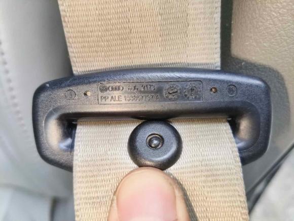 [广州·粤W] 二手奥迪奥迪A6L2011款 2.0 TFSI 自动标准型