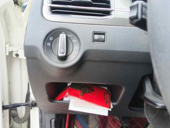 [上海·沪B] 二手大众桑塔纳2019款 1.5L 手动舒适版 国VI