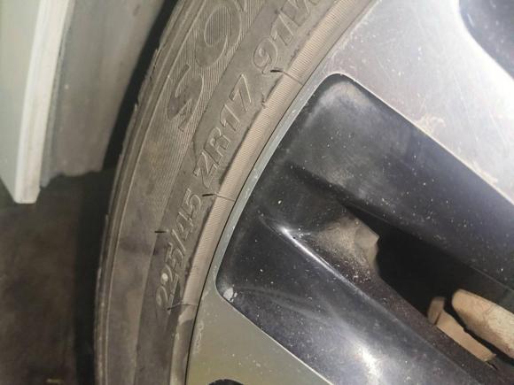 [广州·粤A] 二手丰田雷凌2019款 双擎 1.8H E-CVT运动版 国VI