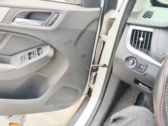 [苏州·湘A] 二手荣威荣威RX52016款 20T 两驱手动互联网智惠版