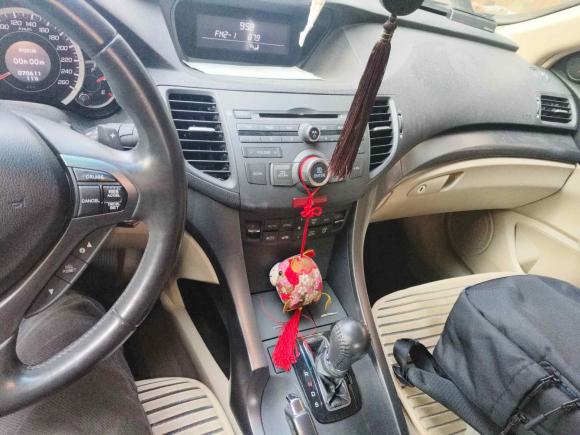 [成都·川G] 二手本田思铂睿2013款 2.0L 豪华版
