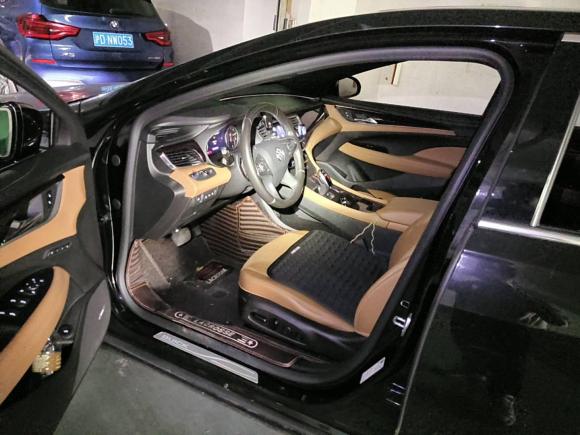 [上海·沪A] 二手别克君越2021款 652T 尊贵型