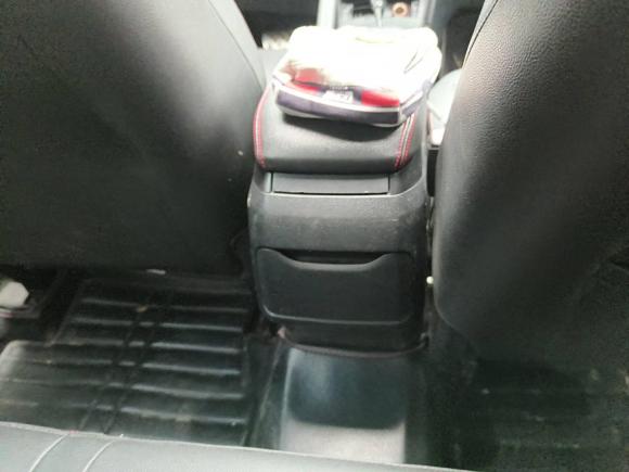 [武汉·鄂J] 二手奔腾奔腾B702014款 1.8T 自动运动尊享型