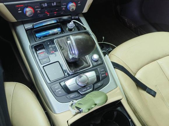 [上海·沪A] 二手奥迪奥迪A6L2012款 TFSI 舒适型