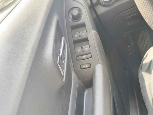 [苏州·苏E] 二手雪佛兰创酷2016款 1.4T 手动两驱舒适天窗版