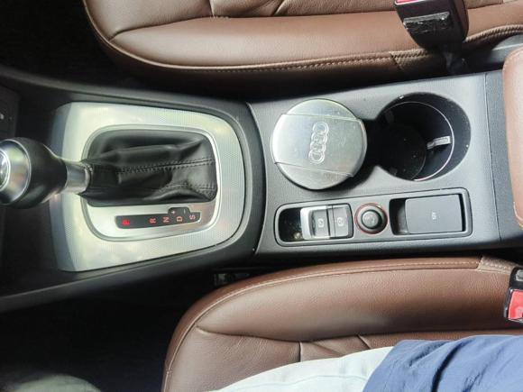 [上海·沪B] 二手奥迪奥迪Q32013款 35 TFSI quattro 舒适型