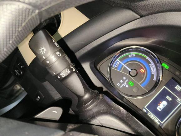 [深圳·粤B] 二手丰田雷凌2017款 改款双擎 1.8H GS E-CVT精英天窗版 国VI