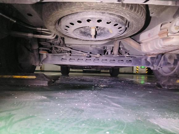 [上海·沪N] 二手别克别克GL82014款 2.4L 经典版