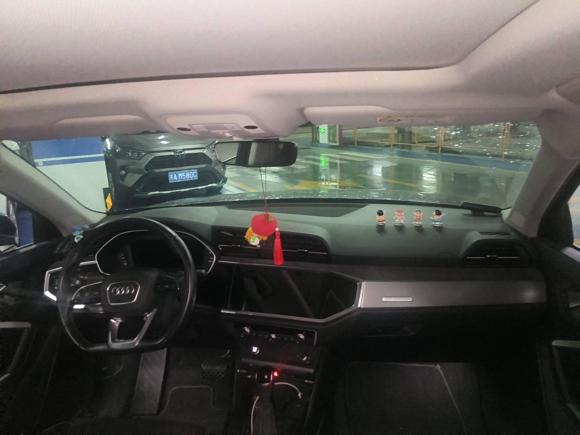 [南京·苏A] 二手奥迪奥迪Q32021款 35 TFSI 时尚动感型