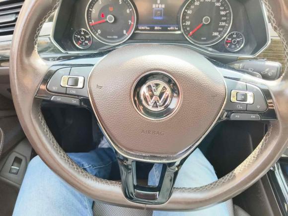 [杭州·浙A] 二手大众辉昂2016款 380TSI 两驱至尊版