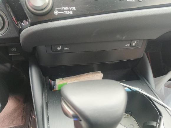 [青岛·鲁B] 二手雷克萨斯雷克萨斯ES2022款 200 卓越版