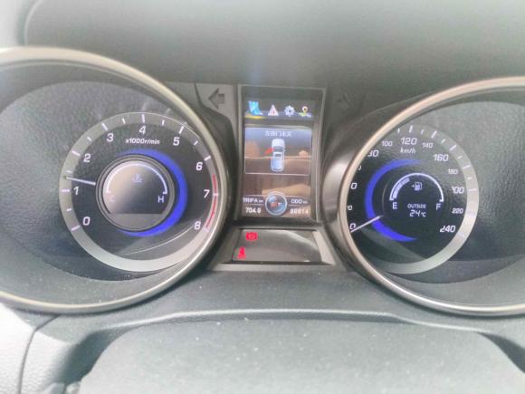 [深圳·桂C] 二手长安长安CS752017款 尚酷版 1.5T 手动锋享型