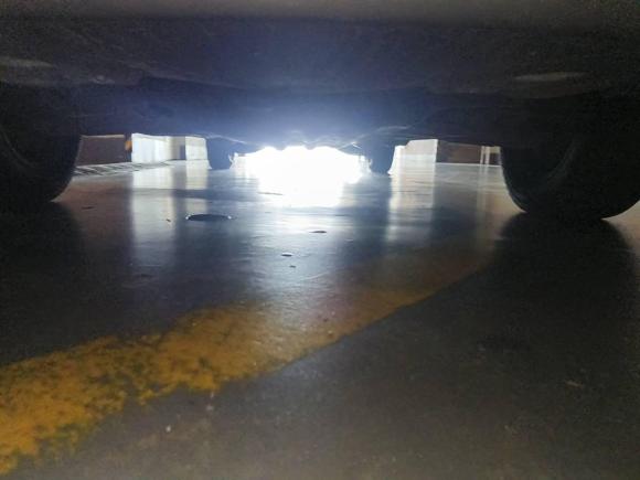 [南京·苏A] 二手金杯阁瑞斯2014款 2.4L标准型长轴9座4RB2