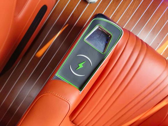 [宁波·浙B] 二手福特全顺2023款 2.0T柴油自动多功能商用车中轴中顶5/6座