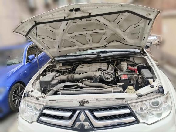 [南京·苏A] 二手三菱帕杰罗·劲畅2013款 3.0L 自动四驱行政版