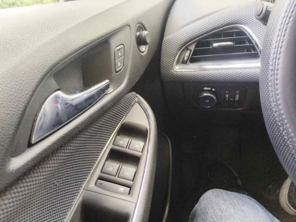 [苏州·苏E] 二手雪佛兰科鲁兹2018款 两厢 320 自动先锋天窗版