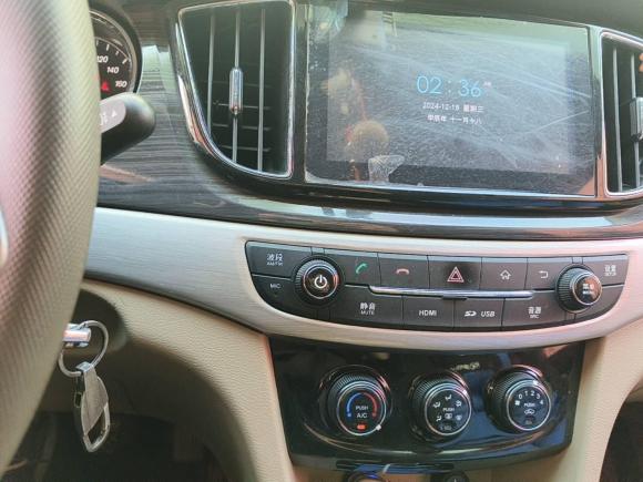 [上海·皖A] 二手宝骏宝骏7302016款 1.5L 手动舒适型 7座 国V