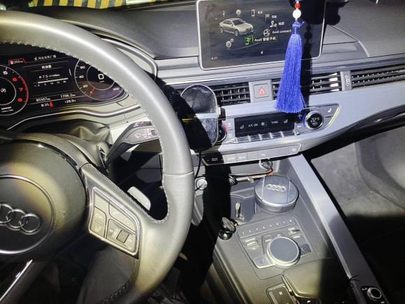 [杭州·浙A] 二手奥迪奥迪A4L2018款 30周年年型 40 TFSI 时尚型