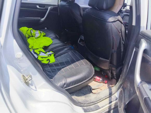 [上海·皖L] 二手哈弗哈弗H62017款 经典版 1.5T 手动两驱精英型