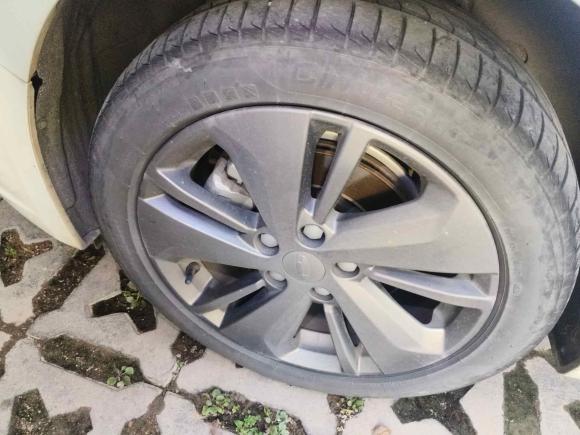 [深圳·粤B] 二手吉利几何吉利几何A2021款 Pro 臻享高能续航版 600KM A600立方版