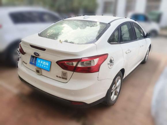 [南昌·赣A] 二手福特福克斯2012款 三厢 1.6L 自动风尚型