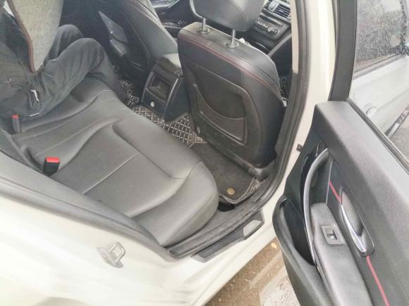 [青岛·鲁B] 二手宝马宝马3系2013款 316i 运动设计套装