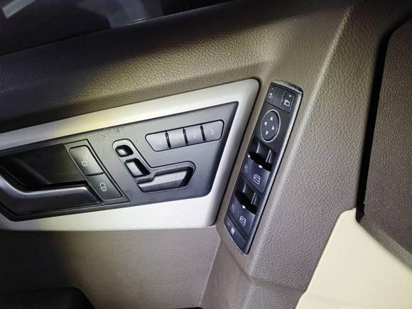 [上海·沪B] 二手奔驰奔驰GLK级2015款 GLK 260 4MATIC 动感型 极致版