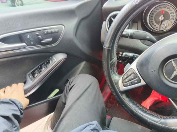 [上海·豫R] 二手奔驰奔驰CLA2016款 CLA 220 4MATIC