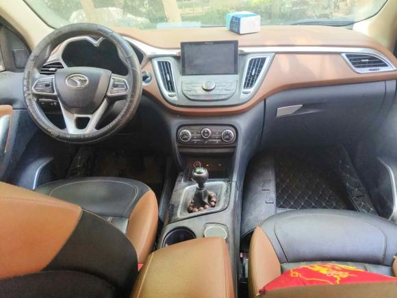 [青岛·鲁B] 二手东南东南DX72017款 1.5T 手动凯旋版