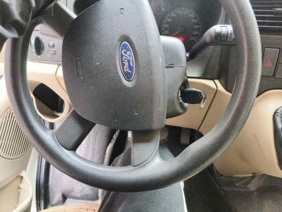 [上海·沪C] 二手福特新世代全顺2016款 2.4T长轴15座中顶客车