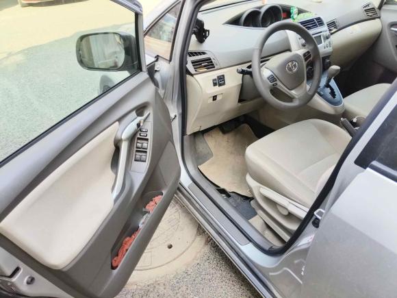 [无锡·苏B] 二手丰田逸致2015款 180E CVT跨界版