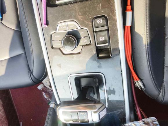 [武汉·鄂A] 二手哈弗哈弗H62018款 红标 运动版 1.5T 自动两驱精英型