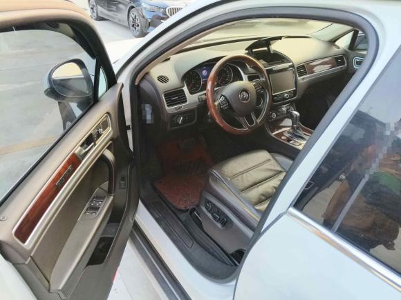 [深圳·粤B] 二手大众途锐2011款 3.0TSI 高配型