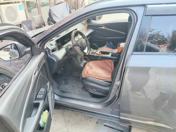 [青岛·鲁B] 二手哪吒汽车哪吒U2022款 哪吒U-Ⅱ 610 三元锂