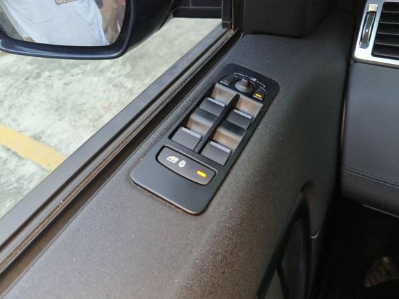 [广州·粤A] 二手路虎发现神行2019款 240PS SE版 国VI