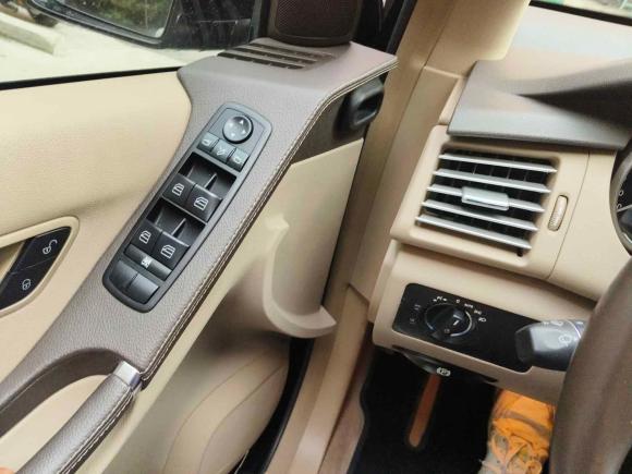 [上海·沪F] 二手奔驰奔驰R级2011款 R 300 L 商务型