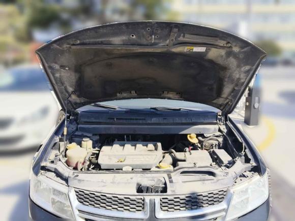 [南通·沪A] 二手道奇酷威2013款 2.4L 两驱尊尚版