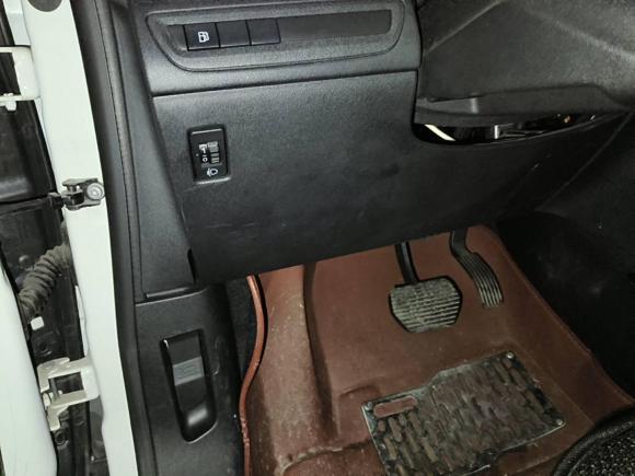 [武汉·鄂A] 二手标致标致20082014款 1.6L 自动时尚版