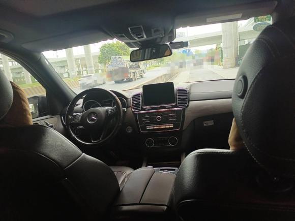 [广州·粤A] 二手奔驰奔驰GLE2019款 GLE 320 4MATIC 动感型臻藏版