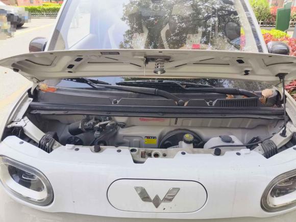 [苏州·苏E] 二手五菱汽车宏光MINIEV2024款 第三代 215km 进阶版