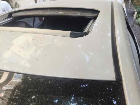 [深圳·贵H] 二手丰田雷凌2021款 双擎 1.8H E-CVT豪华版