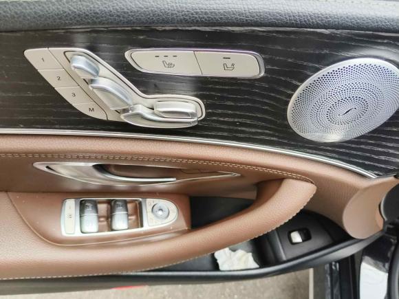 [武汉·鄂A] 二手奔驰奔驰E级2019款 改款 E 300 L 运动豪华型