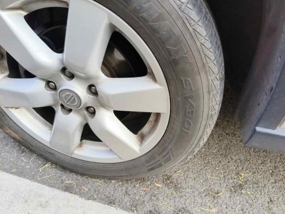 [青岛·鲁B] 二手日产奇骏2010款 2.5L 手动豪华版 4WD