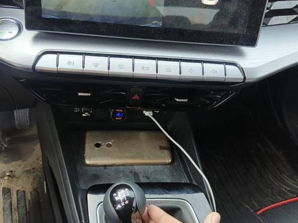 [青岛·鲁B] 二手名爵MG52023款 180DVVT 手动风尚版