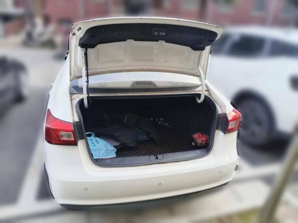 [无锡·苏B] 二手荣威荣威3602017款 1.5L 自动豪华版