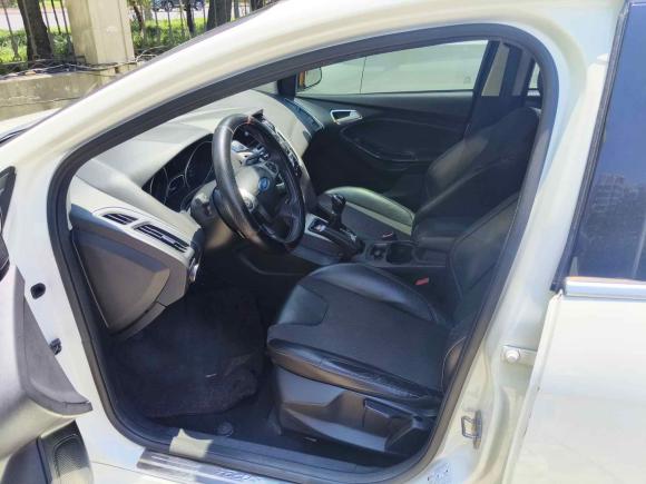 [青岛·鲁B] 二手福特福克斯2012款 两厢 2.0L 手动豪华运动型